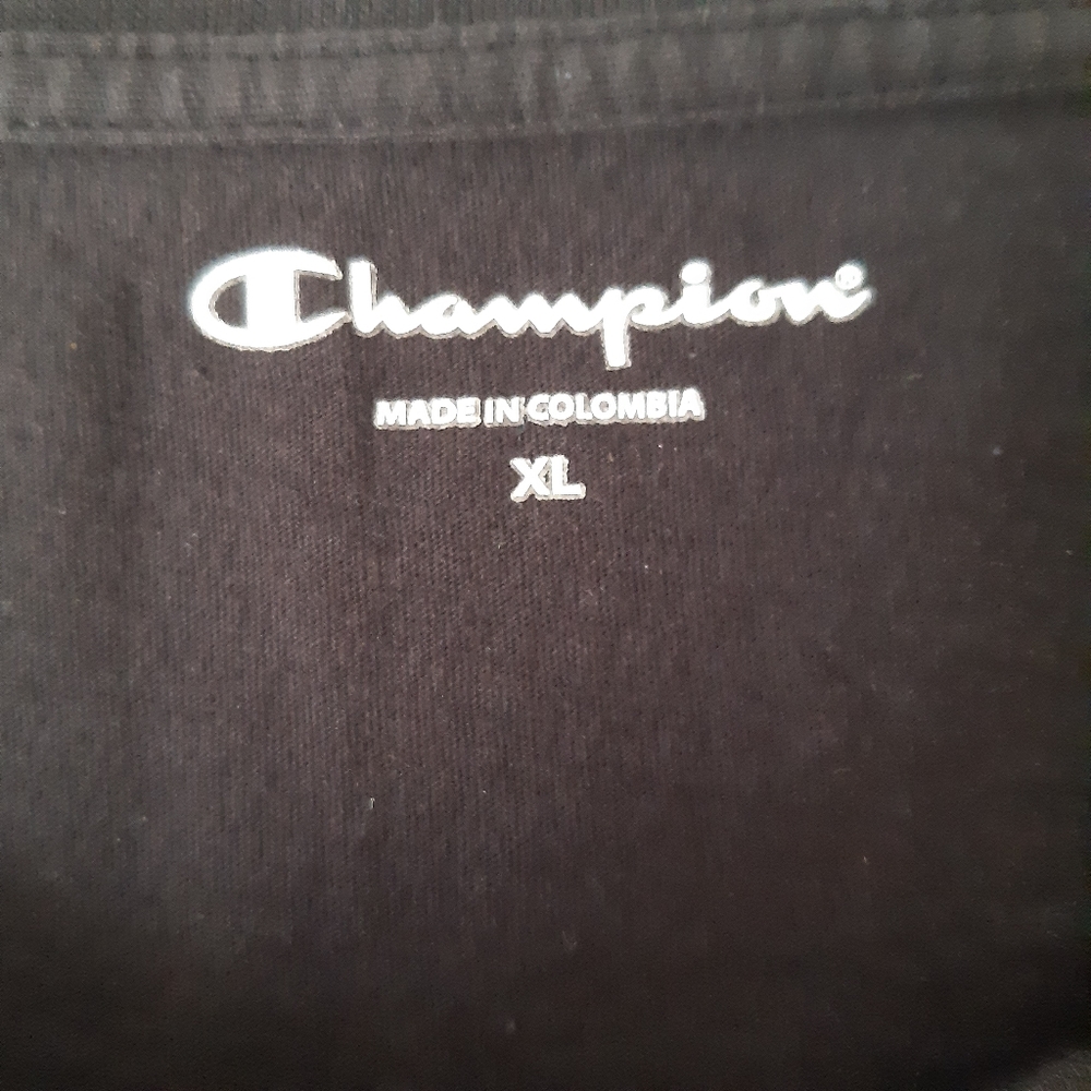 Champion T-shirt Kid's Size XL - Picture 4 of 5